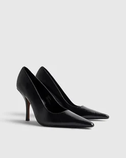 Black Long Chisel Toe Court Heels