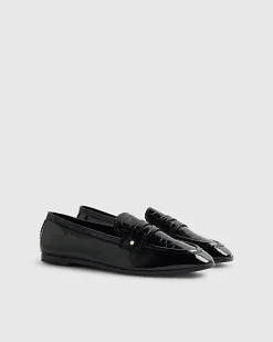 Black Scallop Edge Patent Loafers