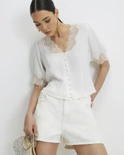 Cream Lace Trim Short Sleeve Blouse