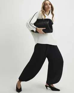 Cream Tipped Batwing Sleeve Top