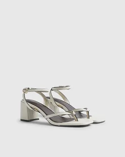 Cream Toe Thong Block Heel Sandals