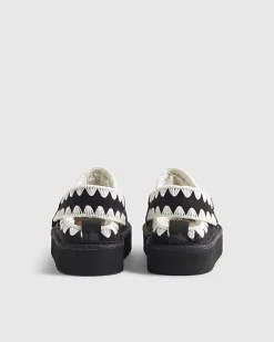 Girls Black Whipstitch Strap Slippers