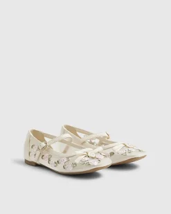 Girls Cream Rose Bud Pumps