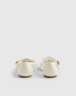 Girls Cream Rose Bud Pumps