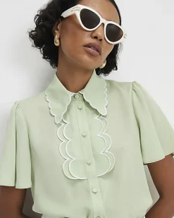 Green Angel Sleeve Scallop Blouse
