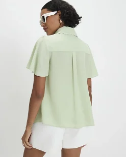 Green Angel Sleeve Scallop Blouse