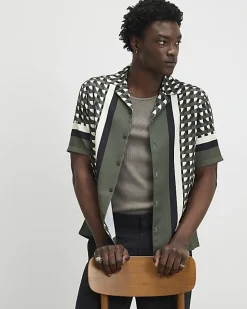 Green Regular Fit Geometric Border Shirt