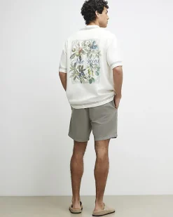Green Regular Fit Linen Blend Shorts