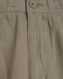 Green Regular Fit Linen Blend Shorts
