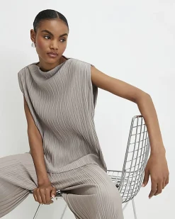 Grey Plisse Sleeveless Asymmetric Hem Top