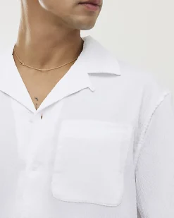 White Regular Fit Textured Short Sleeve Shirt